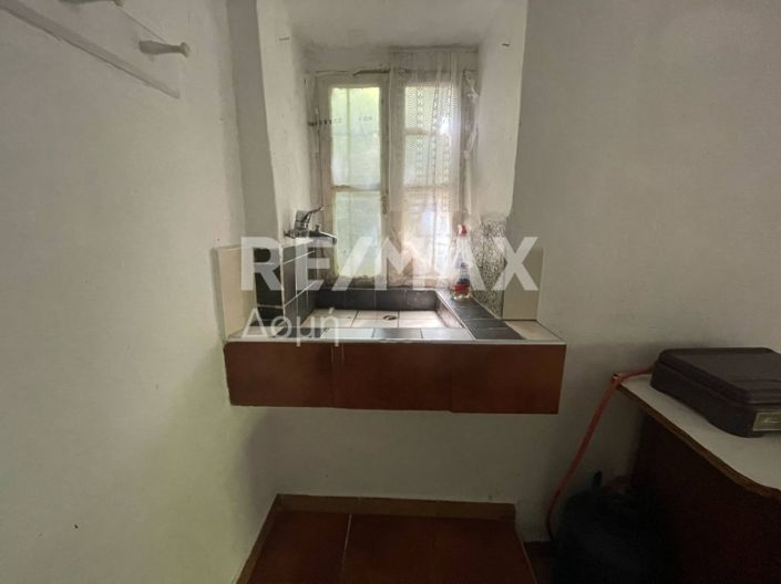 Image No.28-3 Bed Maisonette for sale