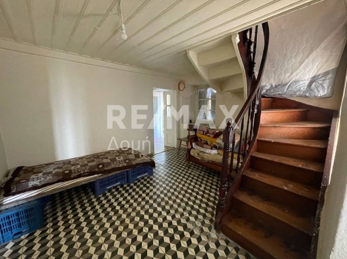 Image No.5-3 Bed Maisonette for sale
