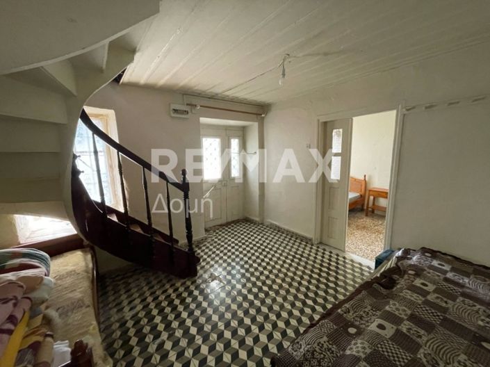 Image No.13-3 Bed Maisonette for sale