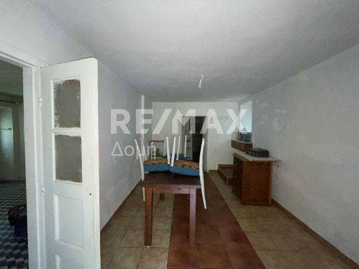 Image No.49-3 Bed Maisonette for sale