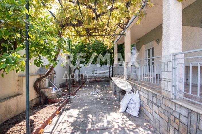 Image No.18-2 Bed House for sale