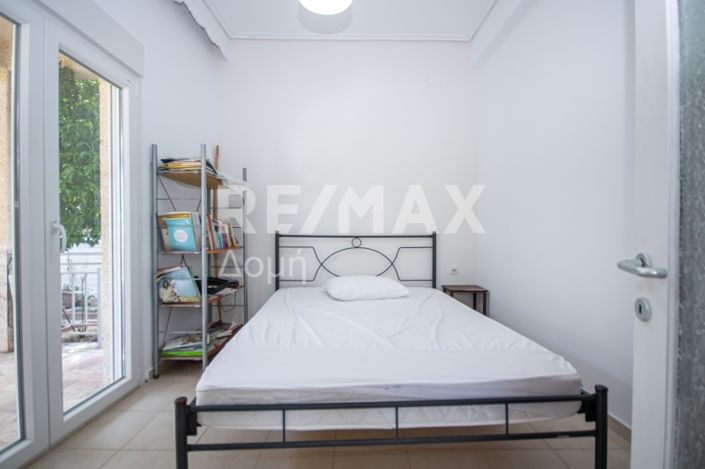 Image No.8-2 Bed House for sale