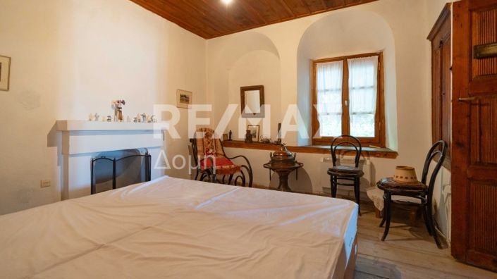 Image No.16-5 Bed Property for sale