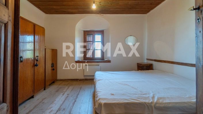 Image No.33-5 Bed Property for sale