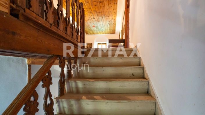 Image No.42-5 Bed Property for sale