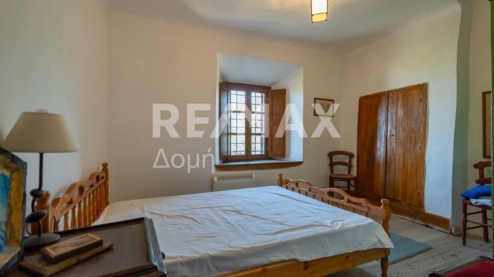 Image No.49-5 Bed Property for sale