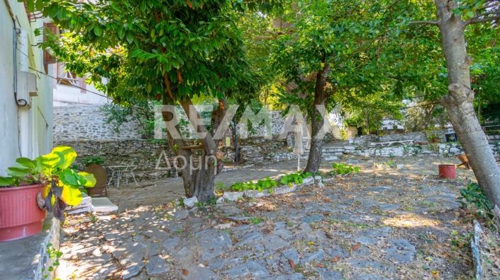 Image No.59-5 Bed Property for sale