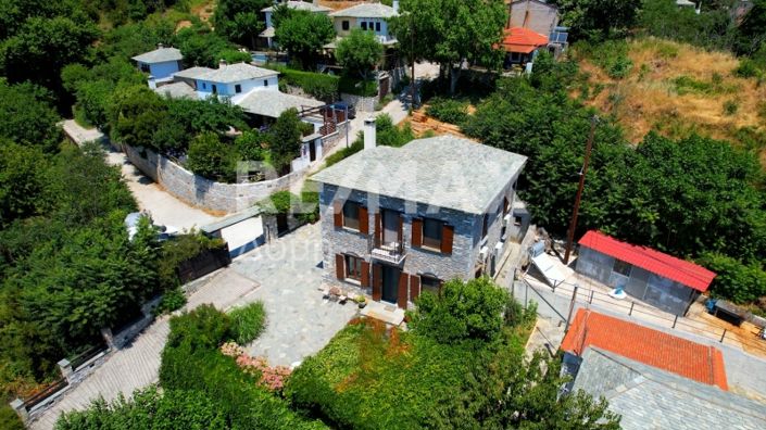 Image No.1-3 Bed Property for sale