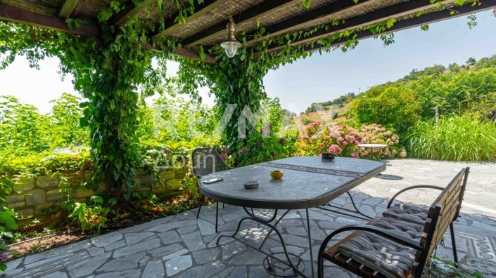 Image No.13-3 Bed Property for sale