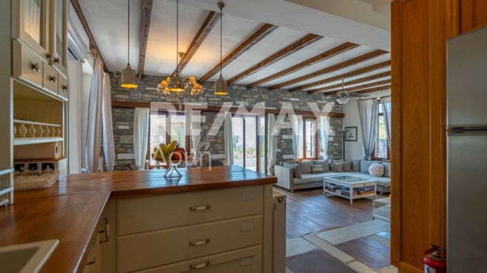 Image No.42-3 Bed Property for sale