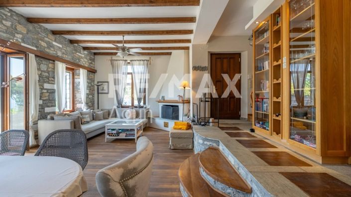 Image No.7-3 Bed Property for sale