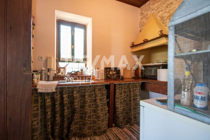 Image No.13-2 Bed Property for sale