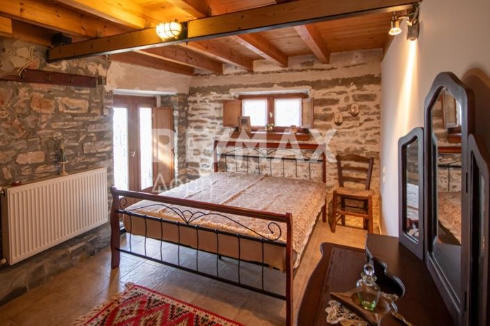 Image No.20-2 Bed Property for sale