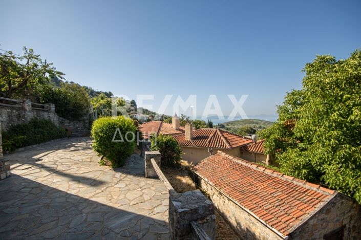 Image No.34-2 Bed Property for sale