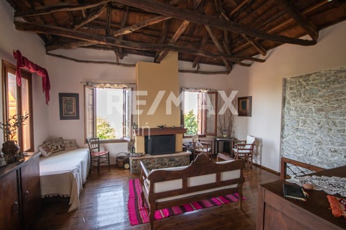 Image No.45-2 Bed Property for sale