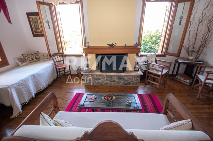 Image No.9-2 Bed Property for sale