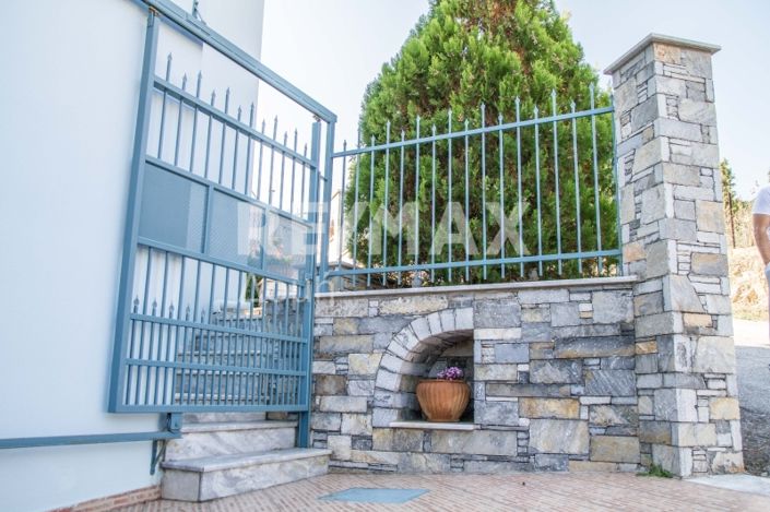 Image No.29-4 Bed Property for sale