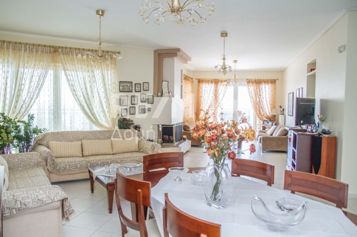 Image No.7-4 Bed Property for sale