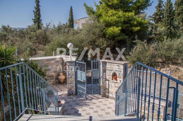 Image No.32-4 Bed Property for sale