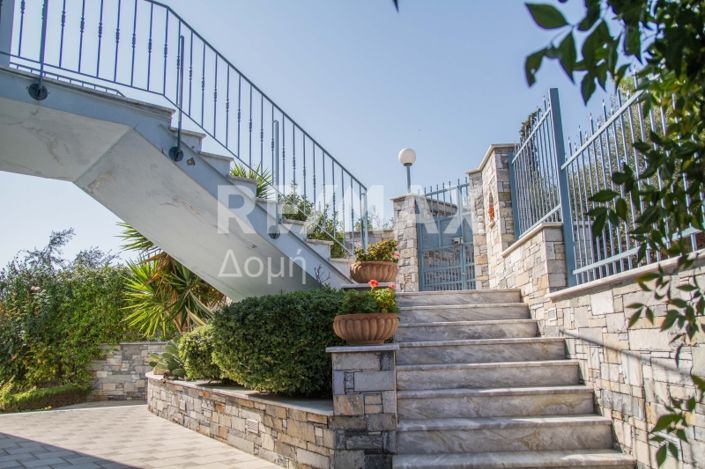 Image No.34-4 Bed Property for sale