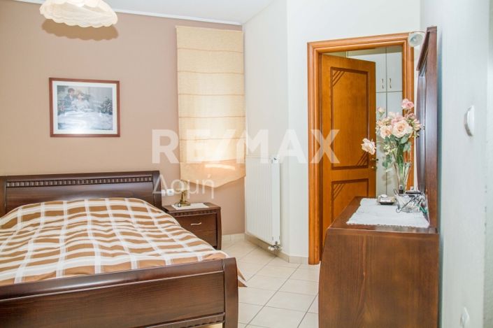 Image No.12-4 Bed Property for sale