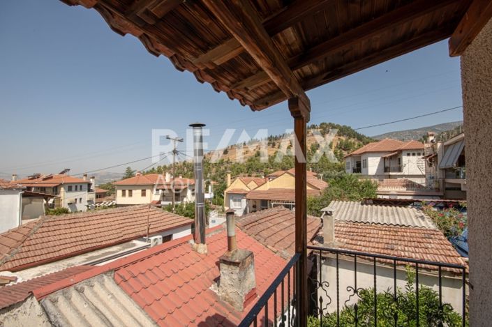 Image No.42-6 Bed Property for sale