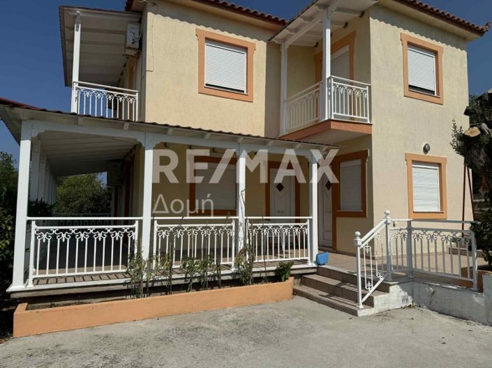Image No.1-3 Bed Maisonette for sale