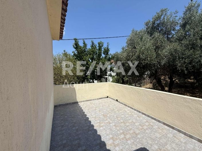 Image No.23-3 Bed Maisonette for sale