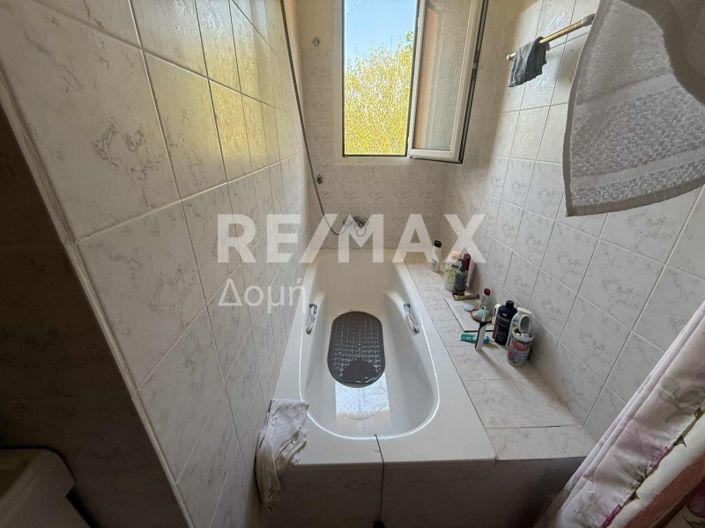 Image No.24-3 Bed Maisonette for sale