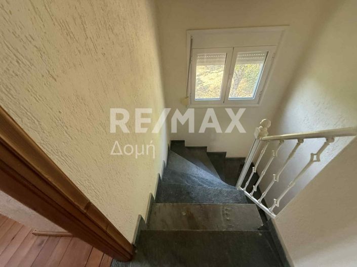 Image No.32-3 Bed Maisonette for sale