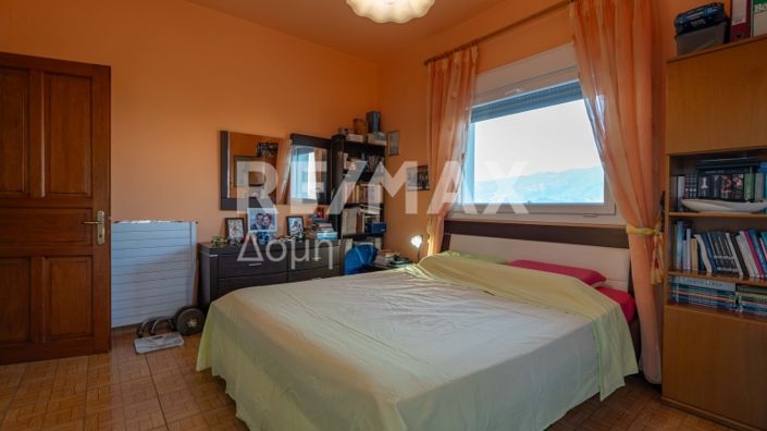 Image No.52-2 Bed Property for sale