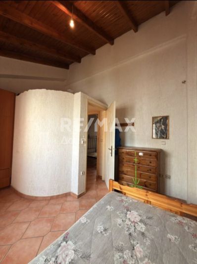 Image No.12-2 Bed Maisonette for sale