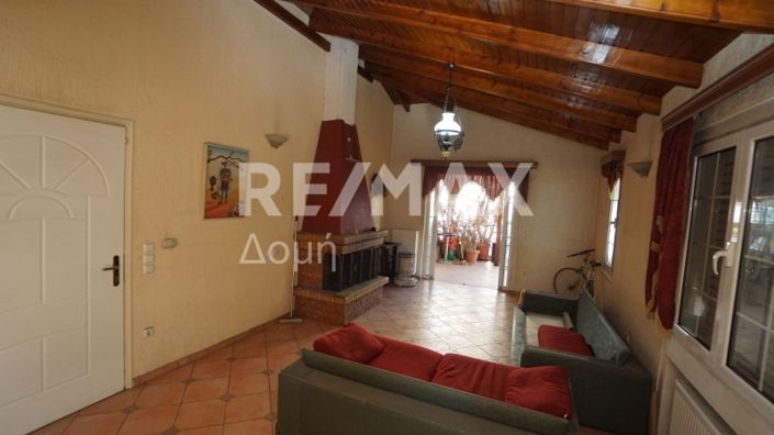 Image No.18-2 Bed Maisonette for sale