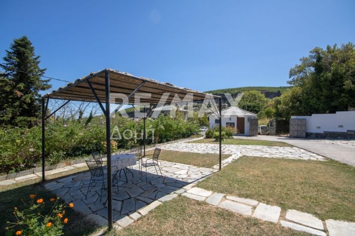 Image No.18-6 Bed Apartment for sale