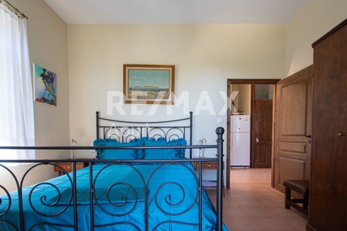 Image No.42-6 Bed Apartment for sale