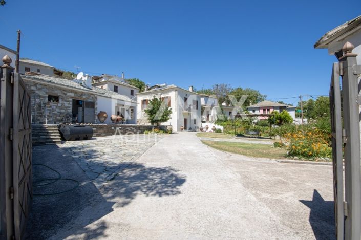 Image No.8-6 Bed Apartment for sale