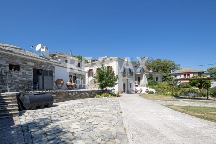 Image No.9-6 Bed Apartment for sale