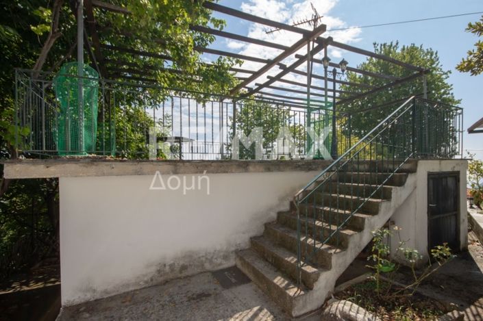 Image No.42-3 Bed Property for sale