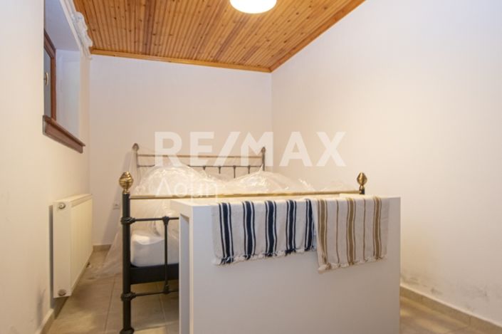 Image No.37-5 Bed House for sale