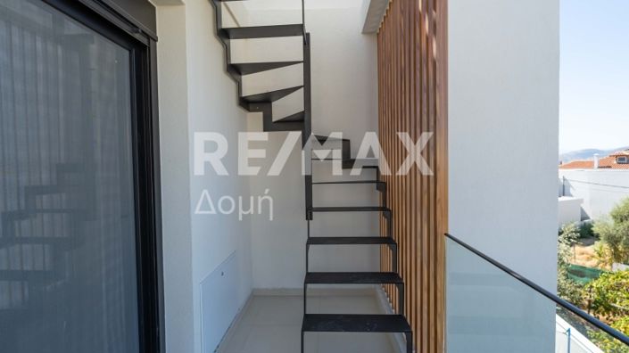 Image No.25-2 Bed Maisonette for sale