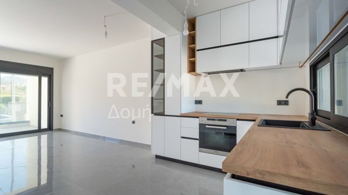 Image No.10-2 Bed Maisonette for sale