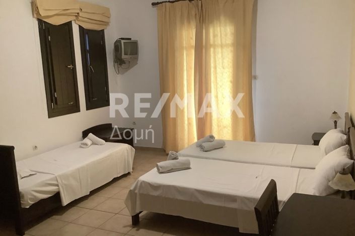 Image No.18-10 Bed Hotel for sale