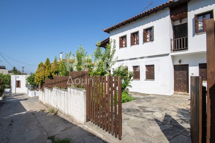 Image No.16-4 Bed Property for sale