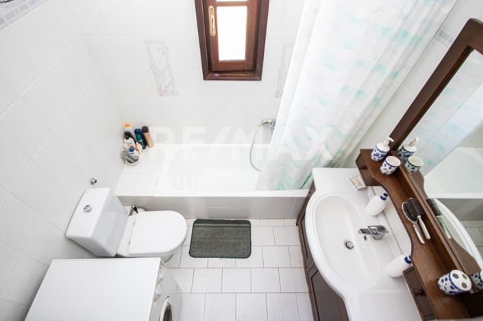 Image No.11-4 Bed Property for sale