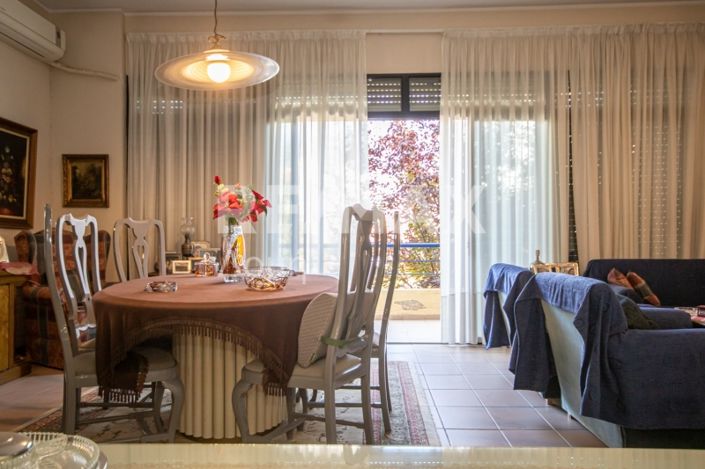 Image No.49-4 Bed Maisonette for sale