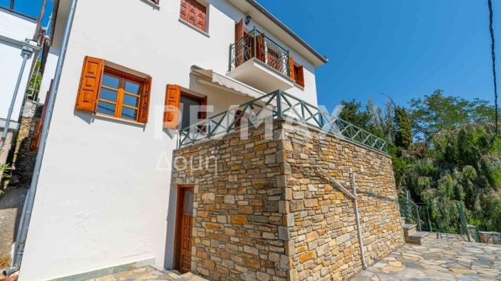 Image No.12-3 Bed Maisonette for sale