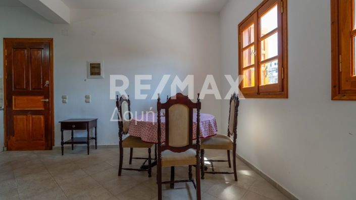 Image No.38-3 Bed Maisonette for sale