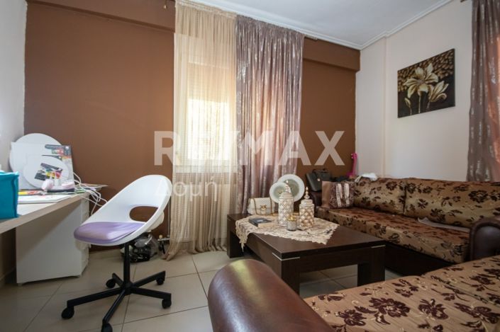 Image No.32-9 Bed Property for sale