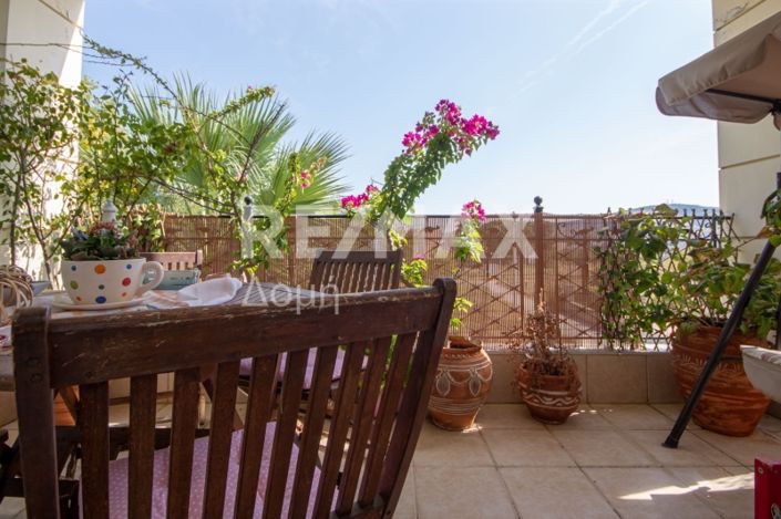 Image No.37-9 Bed Property for sale