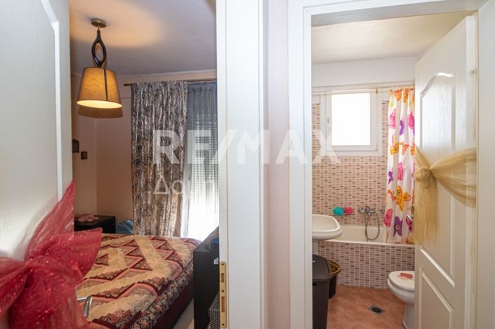 Image No.40-9 Bed Property for sale